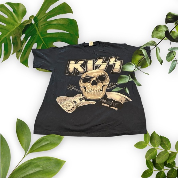 Kiss Other - Vintage KISS 2012 Tour band shirt - Size men’s large - Z16